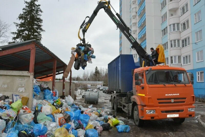 Вывоз бытового мусора в Белебее с погрузкой в октябре