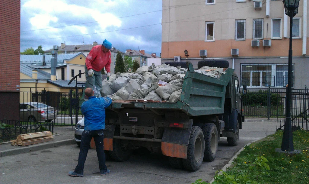 Вывоз строительного мусора в Белебее от 1632 руб. – ПроМусор