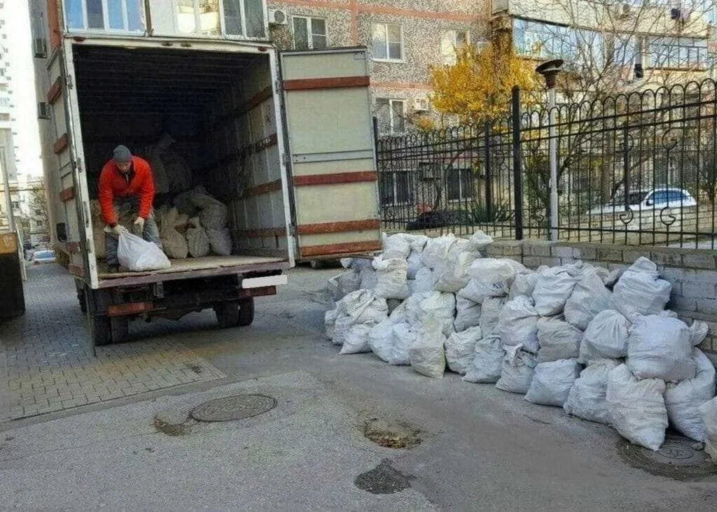 Вывоз мусора после переезда в Белебее в октябре