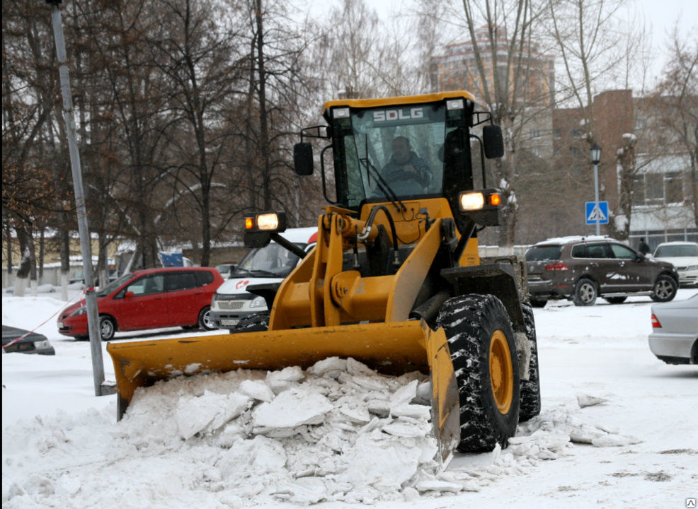 Аренда трактора для уборки снега в Белебее от ПроМусор – цена от 1020 руб., быстро и недорого