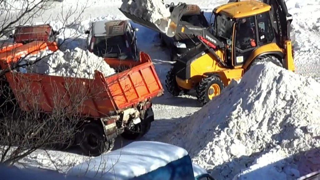 Вывоз снега с погрузкой в Белебее для организаций и частных лиц в октябре
